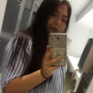 Meet your Posher, Araceli